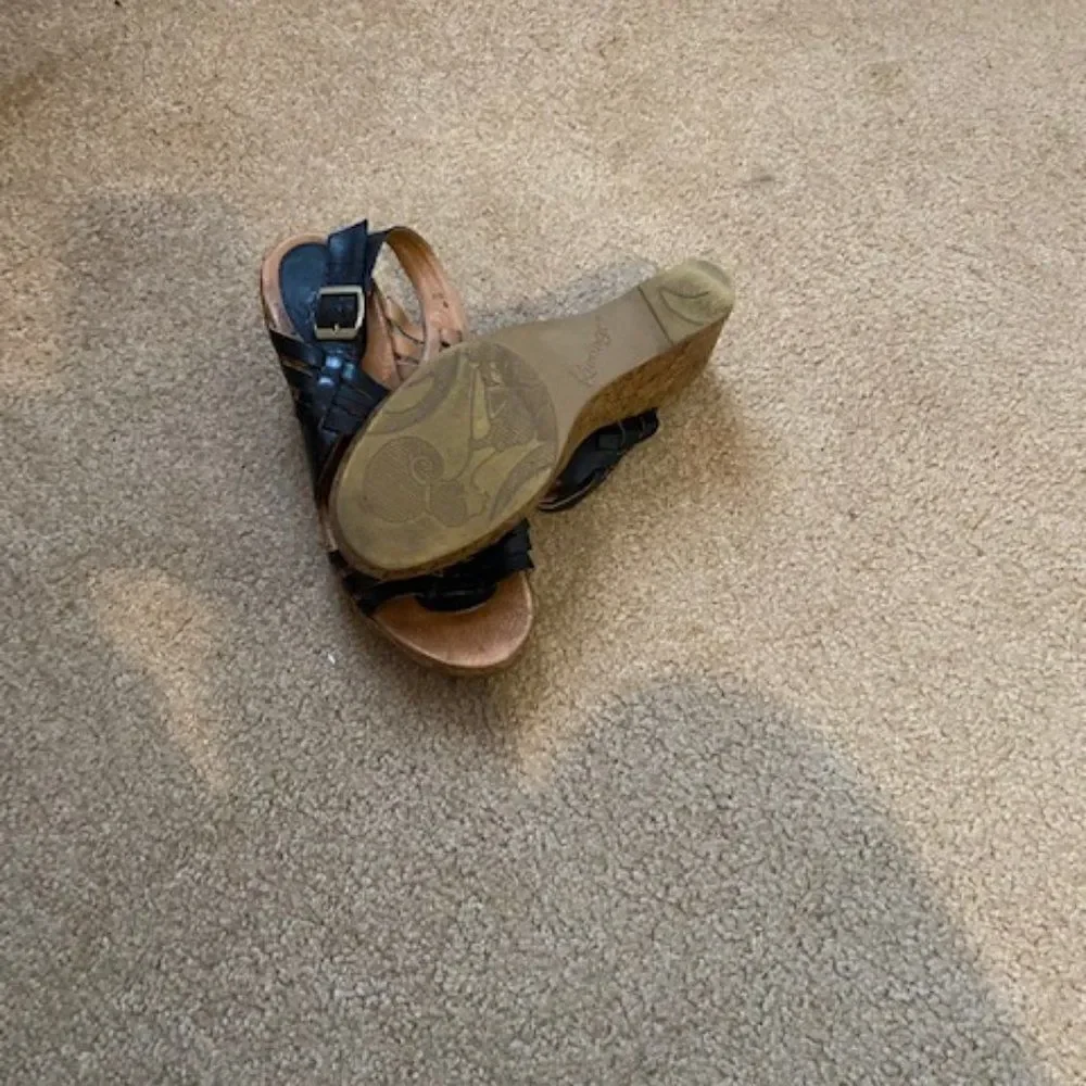 Ali by Kravings Black Wedge heels, size 10